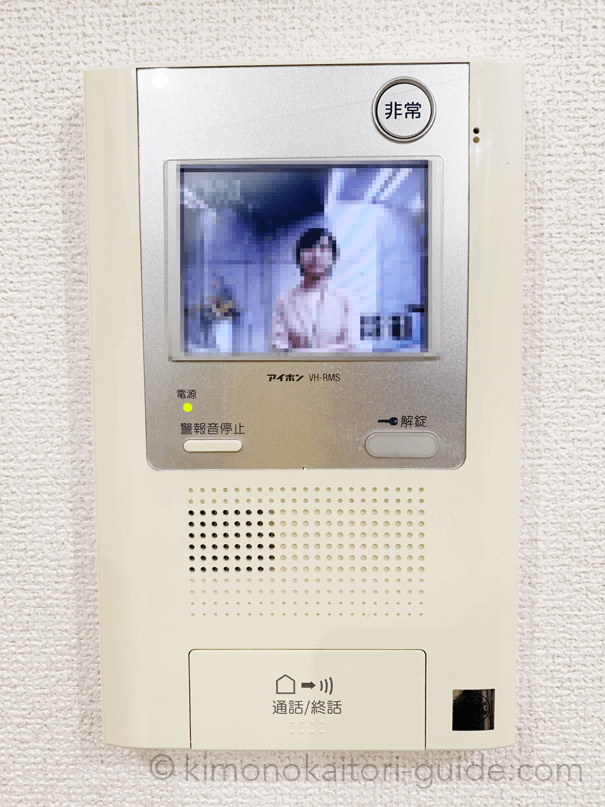 インターフォン前の画像