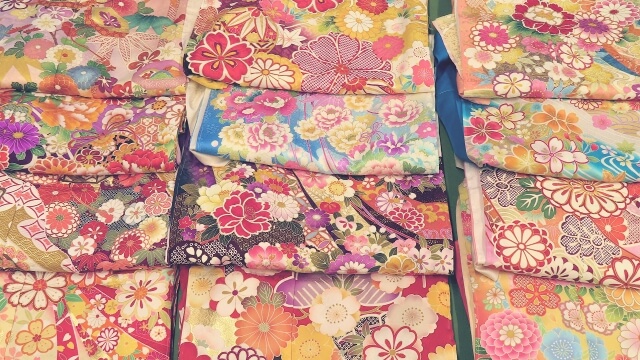 平良敏子作品の平均買取相場は？