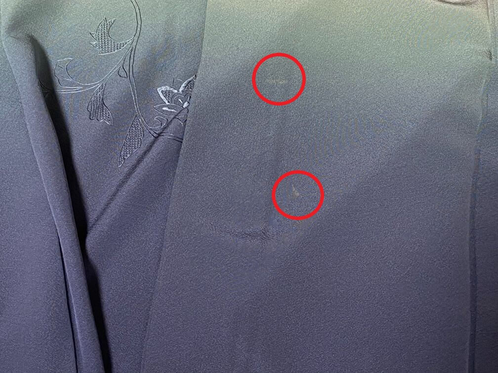 裾のシミ汚れの画像